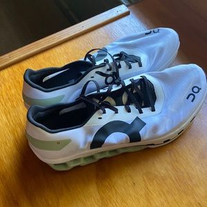 Running sneaker